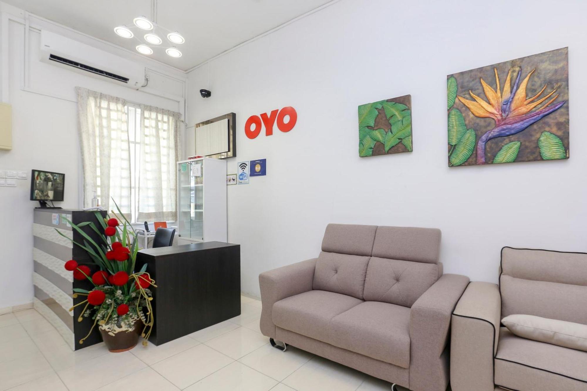Oyo 90132 Come Inn Premium Kuala Terengganu Exterior foto