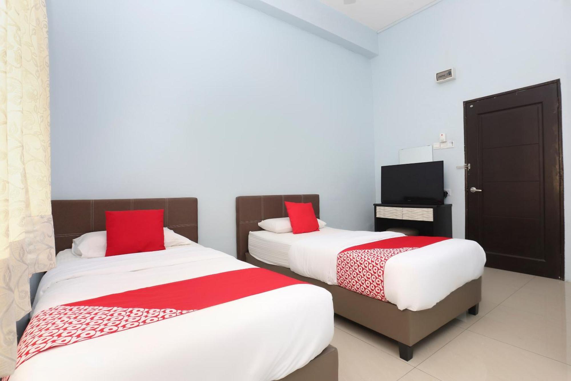 Oyo 90132 Come Inn Premium Kuala Terengganu Exterior foto